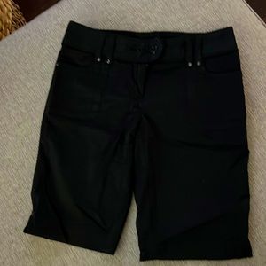 White House Black Market, Black Long Shorts, Size 00